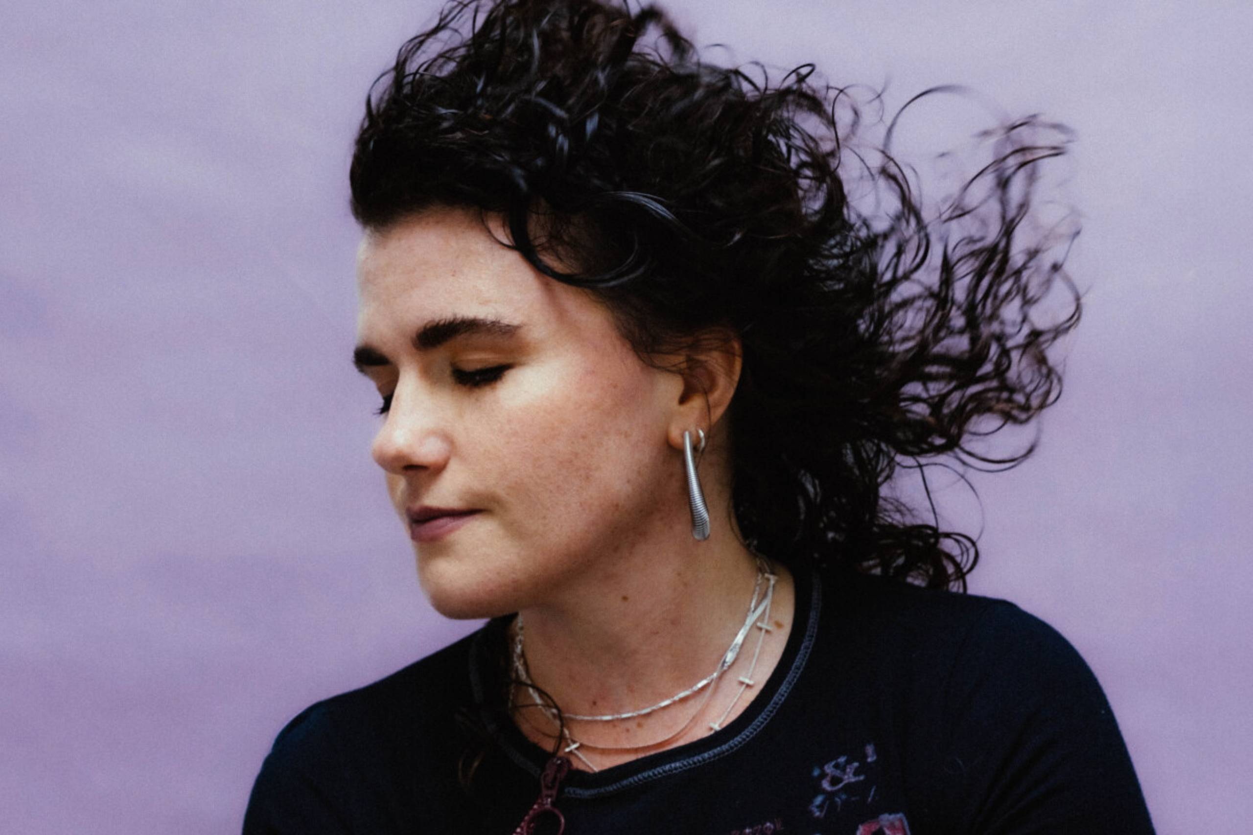 Pressebild von Georgia, deren Song „Wanna Play“ heute unser Track des Tages ist.