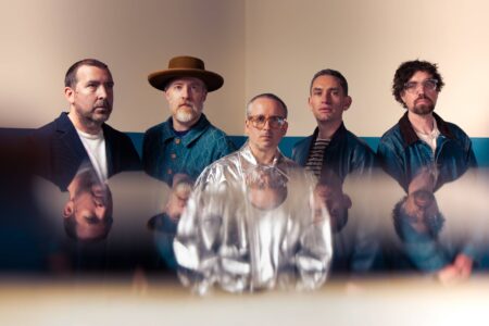 25 Jahre Hingabe: „Devotion“ von Hot Chip