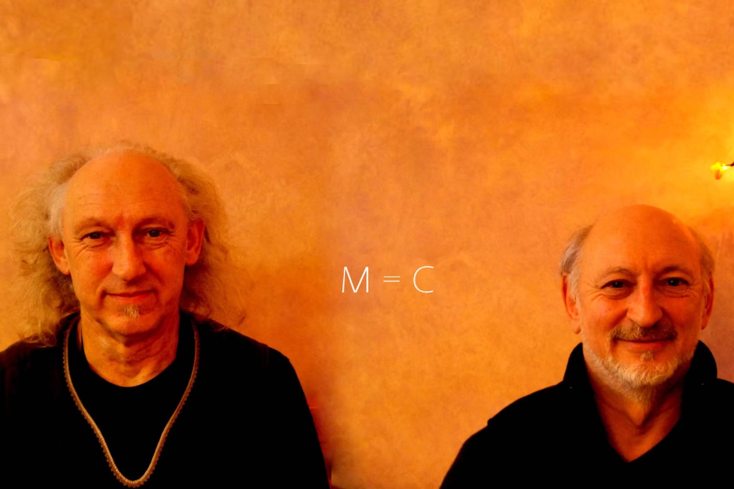 Pressebild von Woo, deren Song „The Attic“ heute unser Track des Tages ist.