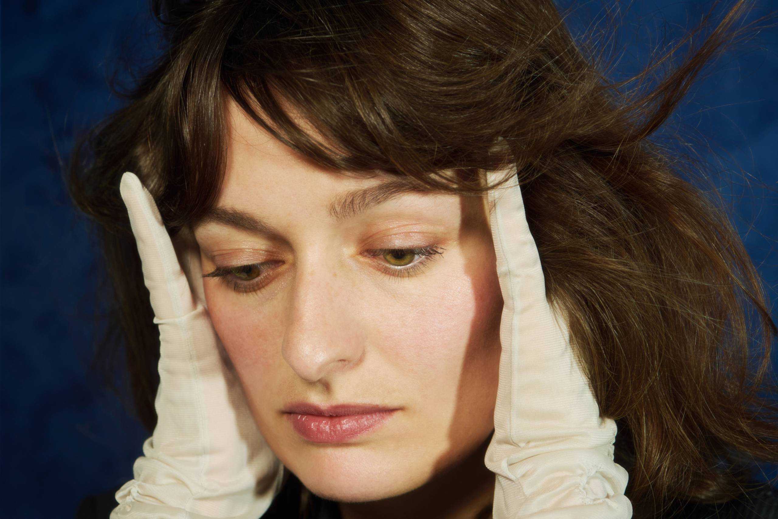 Pressebild von Fiona Fiasco, deren Song „Stacy“ heute unser Track des Tages ist.
