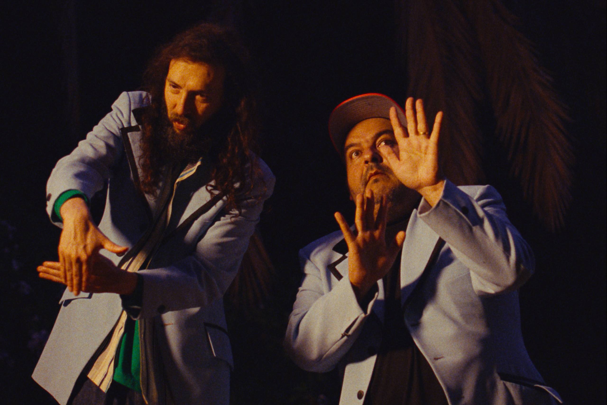 Pressebild von Mexican Institute Of Sound und Meridian Brothers, deren Song „Cumbia Fantasia“ heute unser Track des Tages ist.