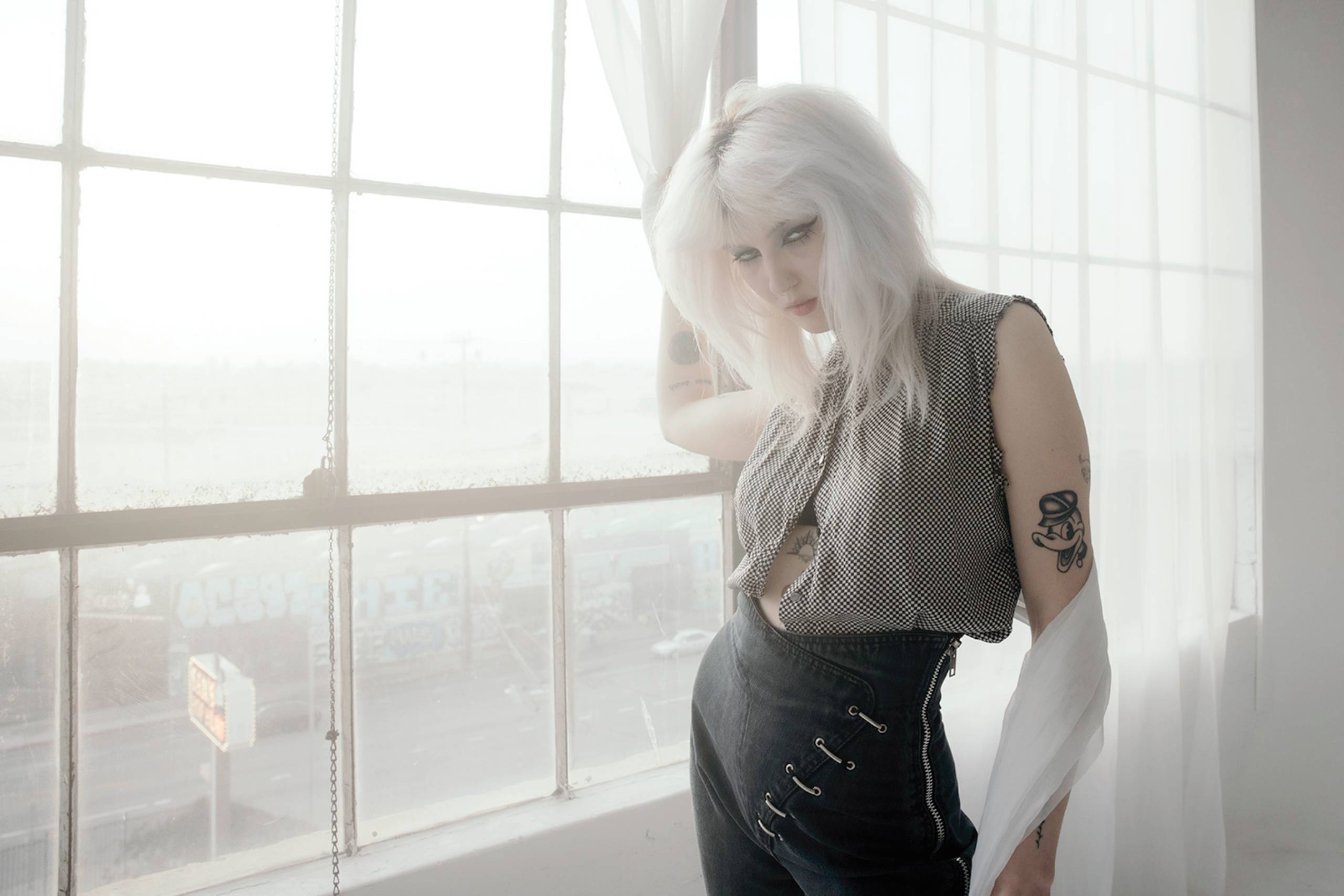 Pressebild von Pink Stiletto, deren Song „Bananza“ heute unser Track des Tages ist.