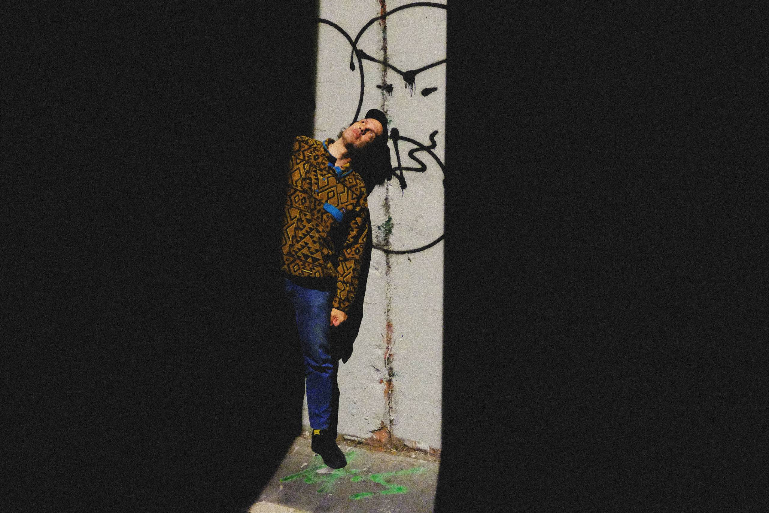 Pressebild von Black Marble, dessen Song „Jim Carol New Year“ heute unser Track des Tages ist.