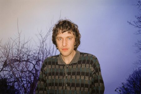 Live-Magie: „Here Are The Tulips“ von Hollow Hand