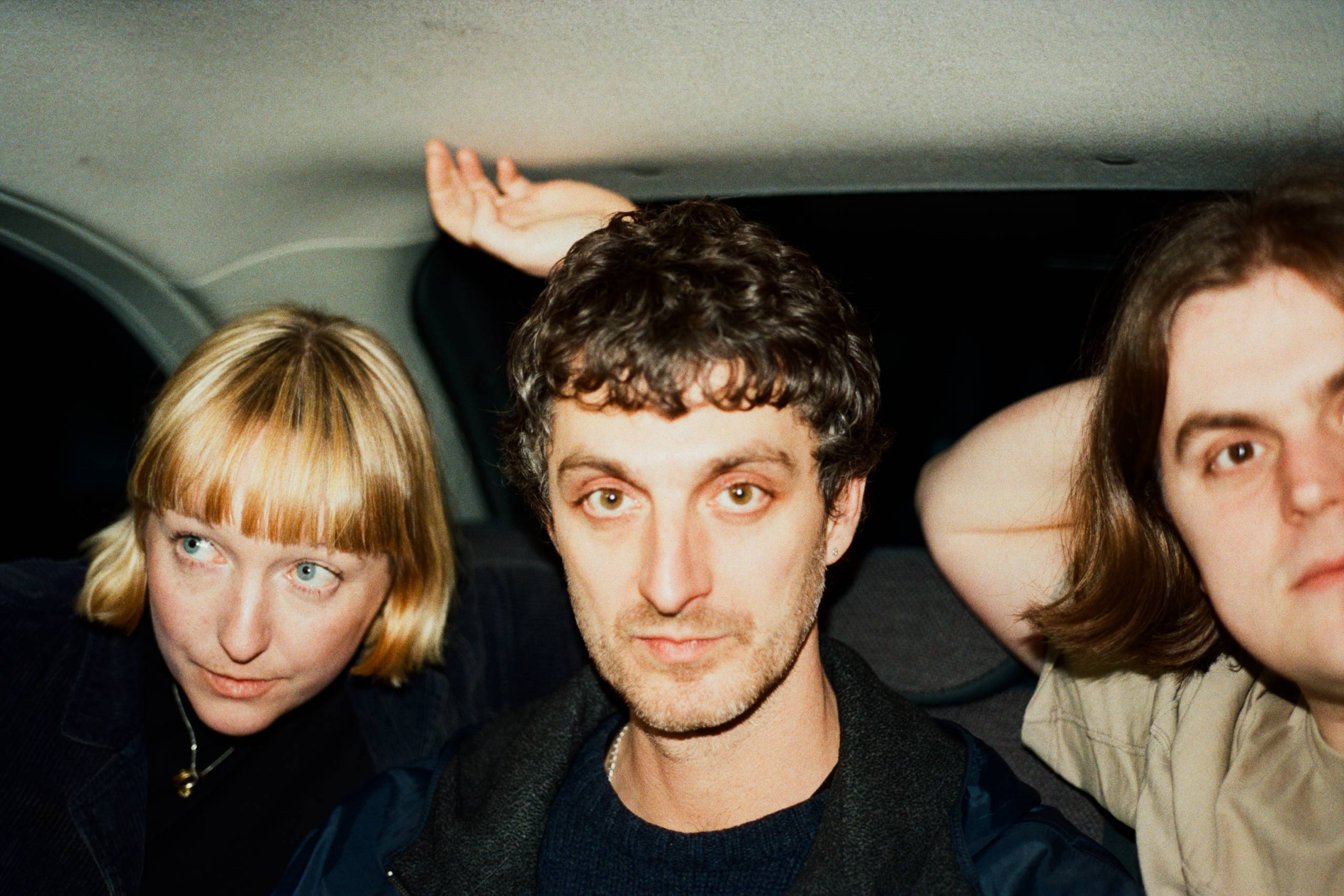 Pressebild von Tara Clerkin Trio, deren Song „Lazy Daisy“ heute unser Track des Tages ist.
