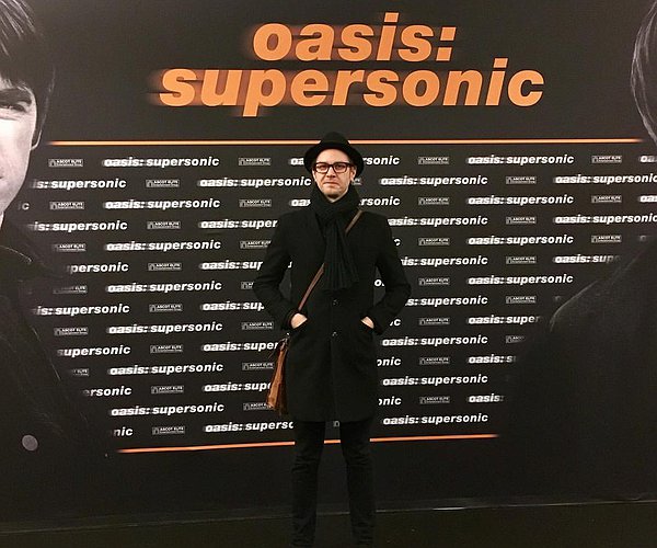 Champagne Supernova
-