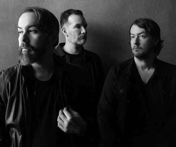 One Track Pony - Beständig eigenständig – Cigarettes After Sex