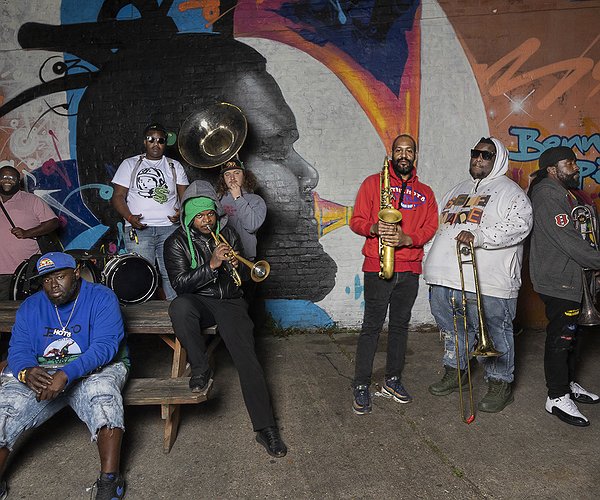 ByteFM Magazin - Hot 8 Brass Band zu Gast